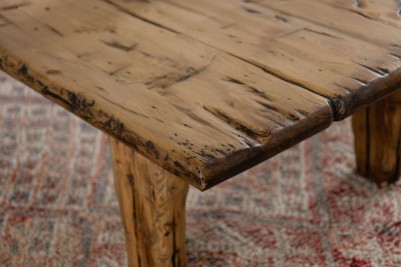 rustic-coffee-table-detail